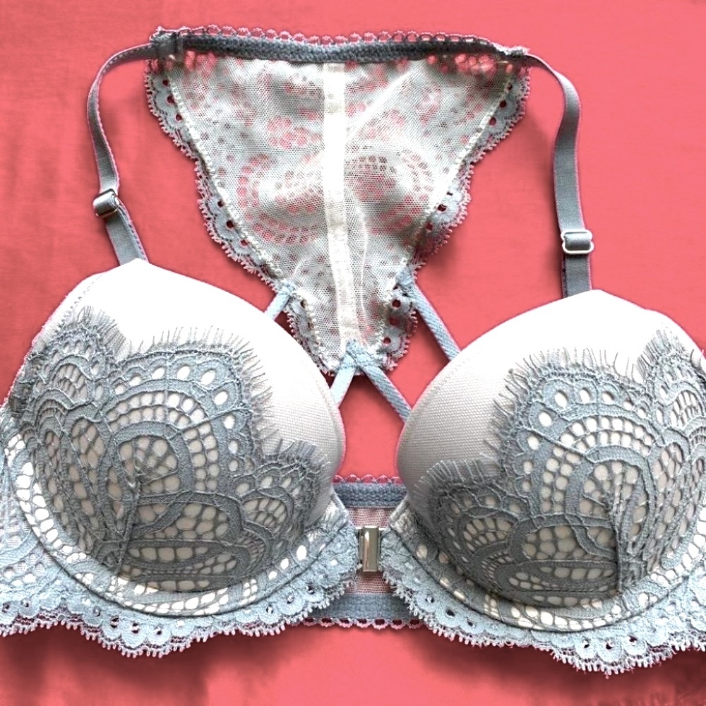 Dream‎ Angels Push Up Bra 32B Crochet Lace